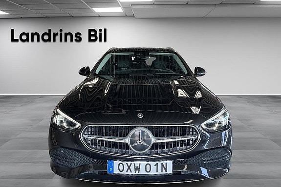 Mercedes-Benz C300 2 of 20