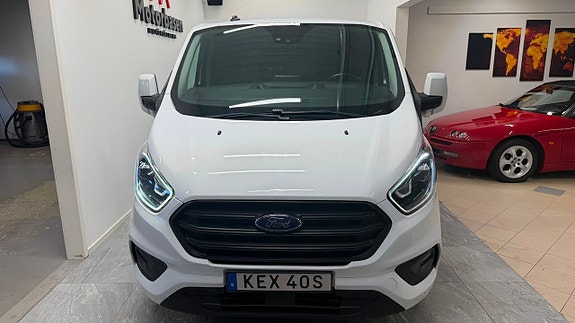 Ford Transit Custom 2 of 5