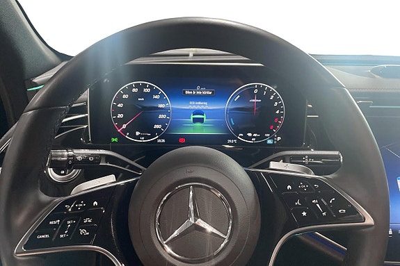 Mercedes-Benz E300 de 7 of 23