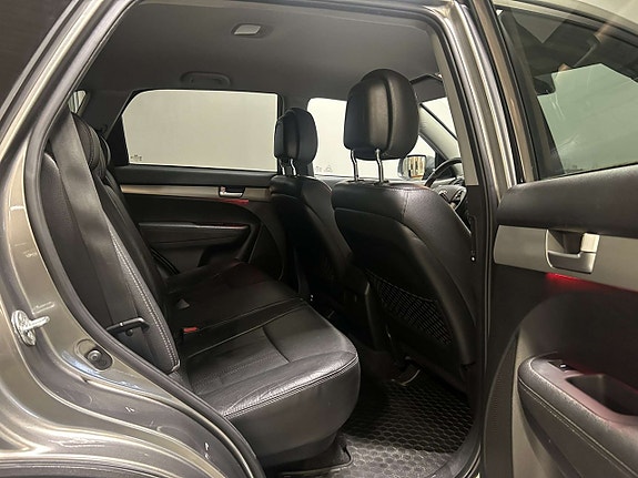 Kia Sorento 13 of 24