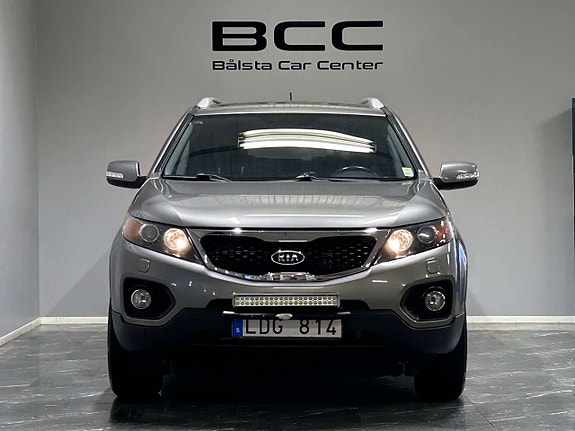 Kia Sorento 2 of 24