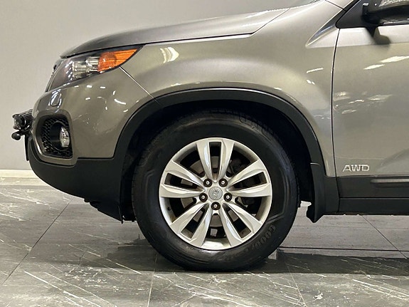Kia Sorento 3 of 24
