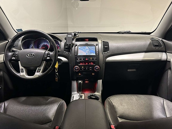Kia Sorento 9 of 24