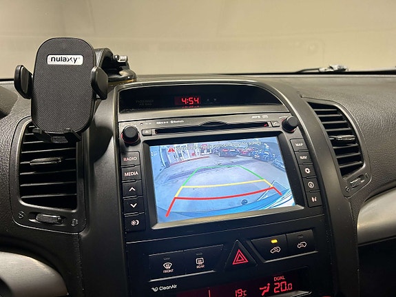 Kia Sorento 19 of 24
