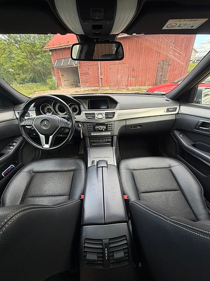 Mercedes-Benz E350 8 of 8