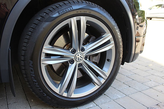Volkswagen Tiguan Allspace 6 of 30