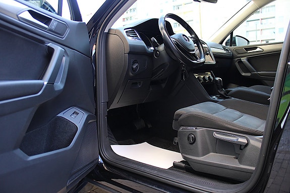 Volkswagen Tiguan Allspace 23 of 30