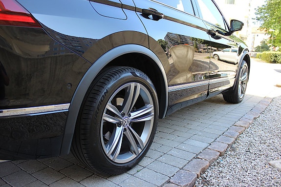 Volkswagen Tiguan Allspace 17 of 30