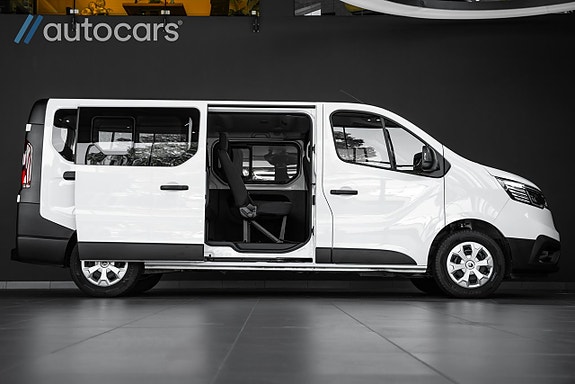 Renault Trafic 2 of 30