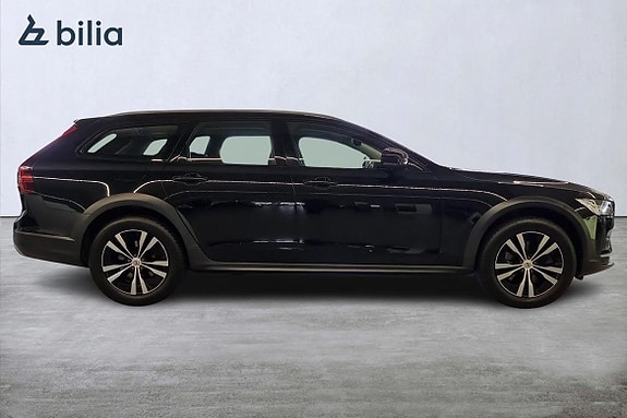 Volvo V90 Cross Country 18 of 22