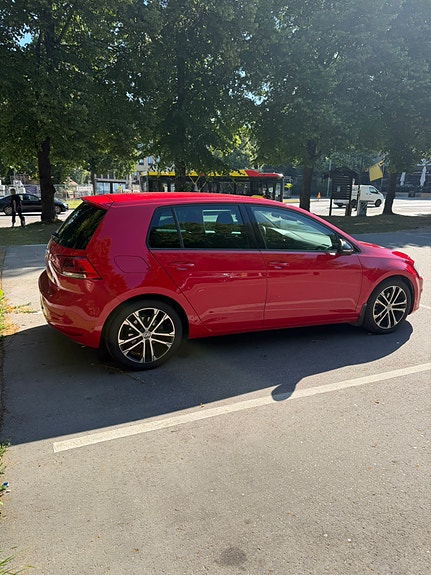 Volkswagen Golf VII 3 of 5