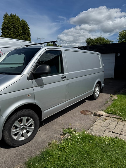 Volkswagen Transporter 3 of 5