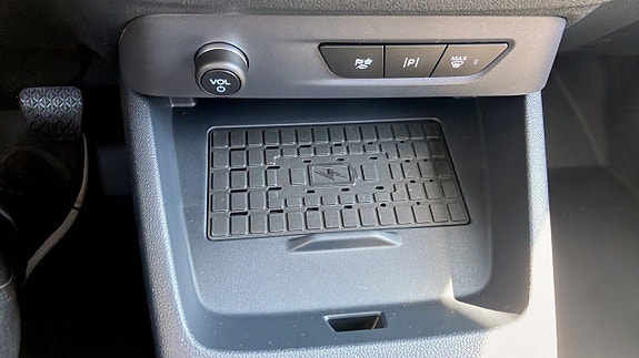 Ford Courier 12 of 12