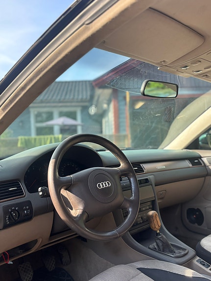 Audi A6 4 of 5