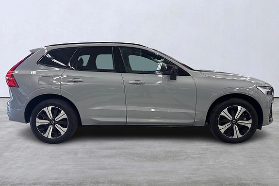 Volvo XC60 3 of 23