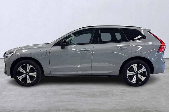 Volvo XC60 2 of 23