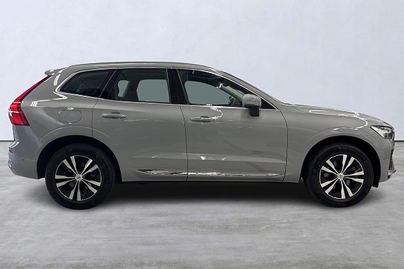 Volvo XC60 3 of 23