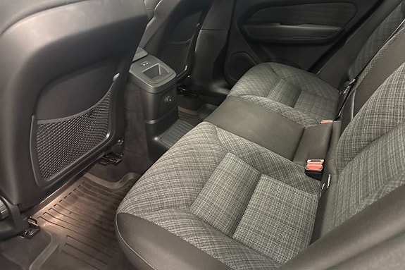 Volvo XC60 12 of 23