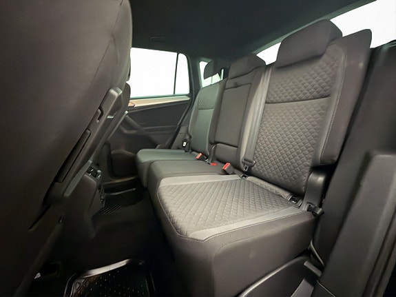 Volkswagen Tiguan 12 of 26