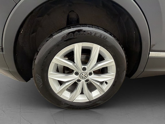 Volkswagen Tiguan 25 of 26