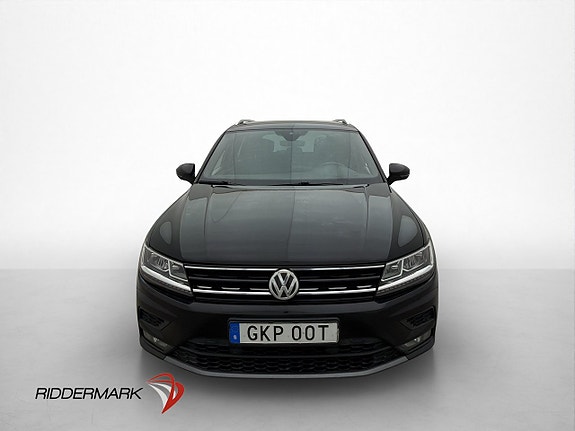Volkswagen Tiguan 2 of 5