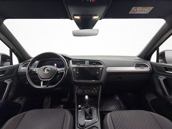 Volkswagen Tiguan 13 of 26