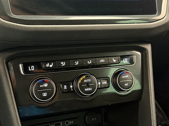 Volkswagen Tiguan 18 of 26