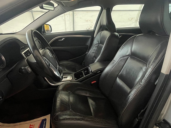Volvo V70 6 of 20