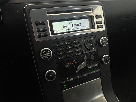Volvo V70 17 of 20