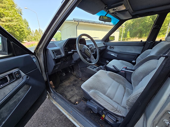 Mazda 626 5 of 5