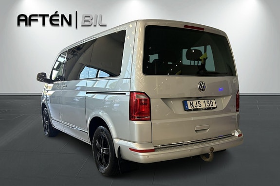 Volkswagen Caravelle 8 of 26