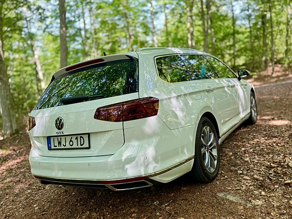 Volkswagen Passat 4 of 6