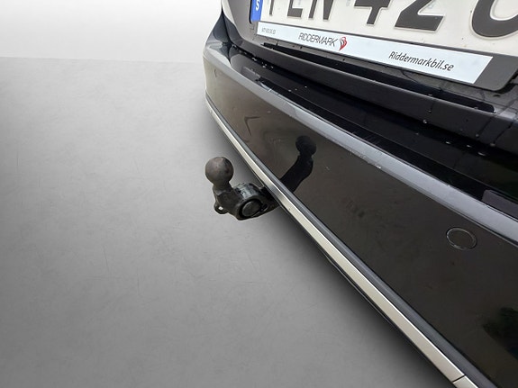 Volkswagen Passat Alltrack 8 of 28