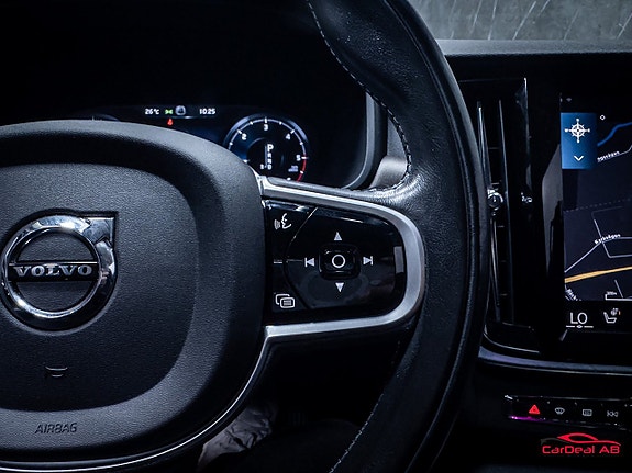 Volvo V90 Cross Country 24 of 30