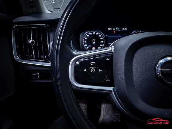 Volvo V90 Cross Country 23 of 30