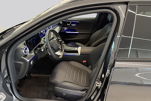 Mercedes-Benz C300 d 8 of 17
