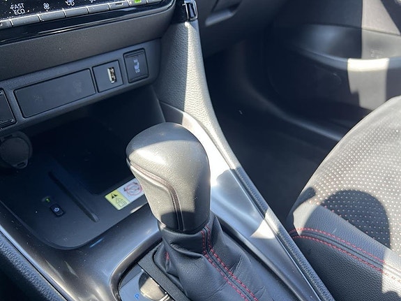 Toyota Yaris 16 of 17