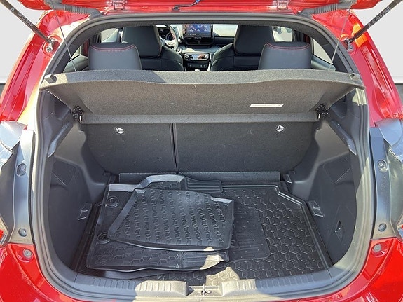 Toyota Yaris 11 of 17