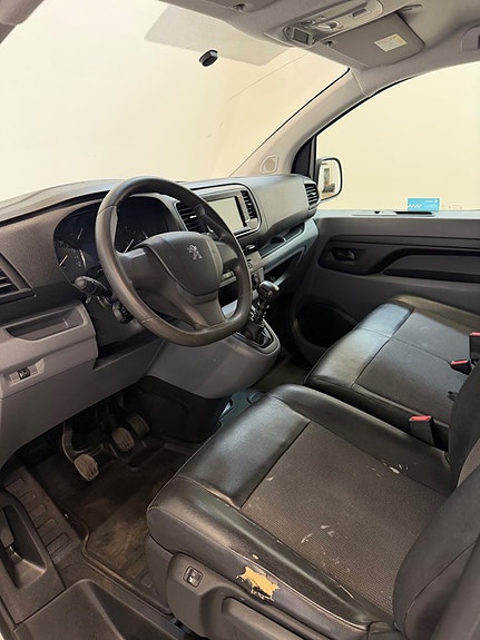 Peugeot Expert 8 of 12