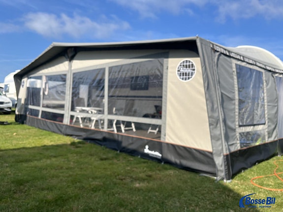 Adria ALPINA 763 UK 3 of 5
