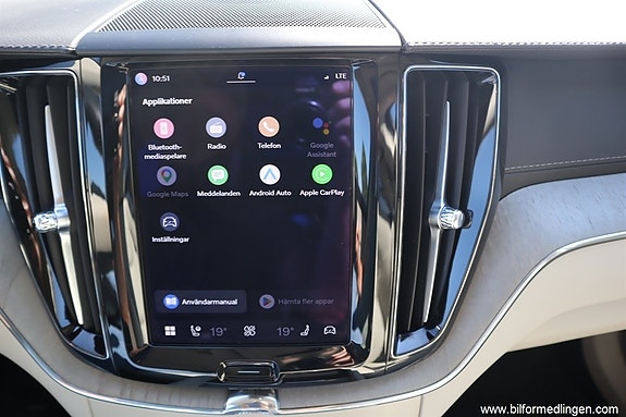 Volvo XC60 15 of 26