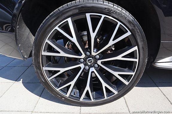 Volvo XC60 18 of 26