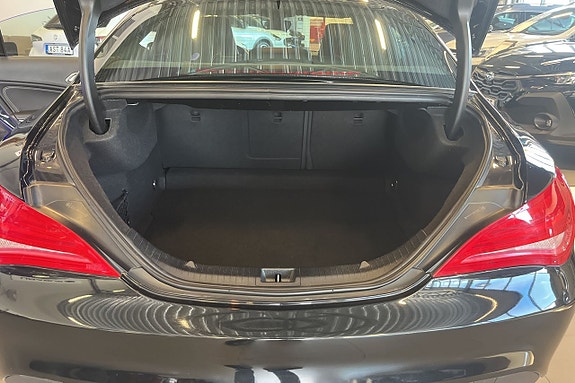 Mercedes-Benz CLA200 11 of 11