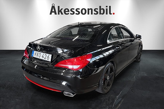 Mercedes-Benz CLA200 4 of 5