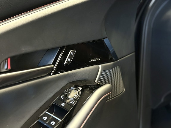 Mazda CX-30 12 of 19