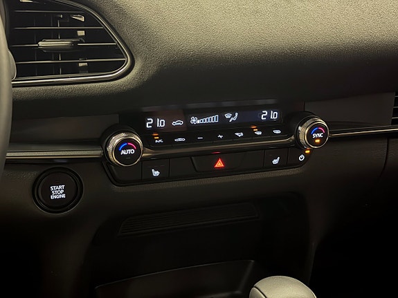 Mazda CX-30 15 of 19