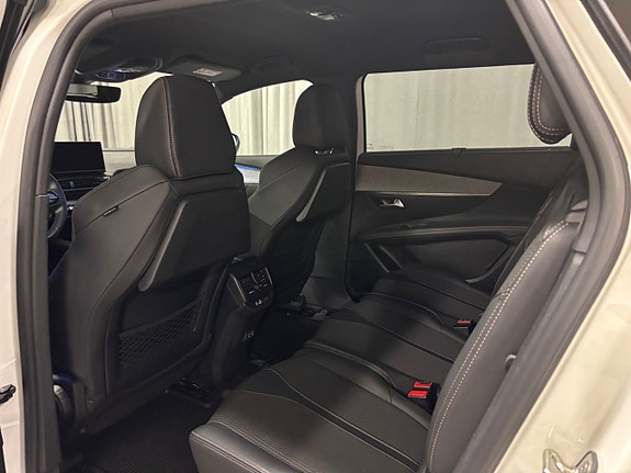 Peugeot 5008 10 of 19
