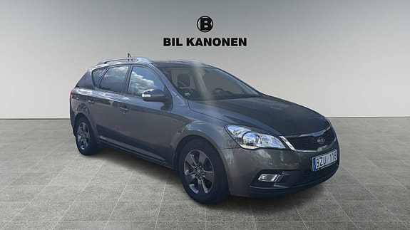 Kia Ceed 2 of 10