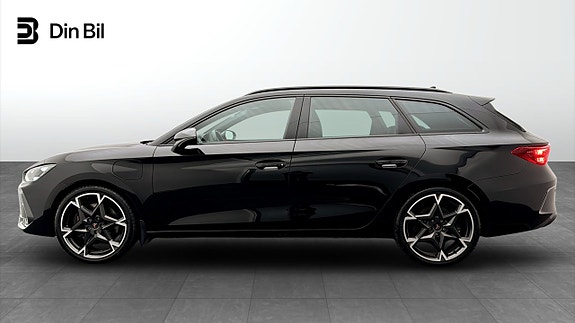 Cupra Leon 2 of 5