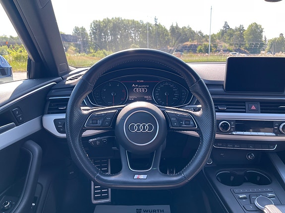 Audi A4 5 of 5